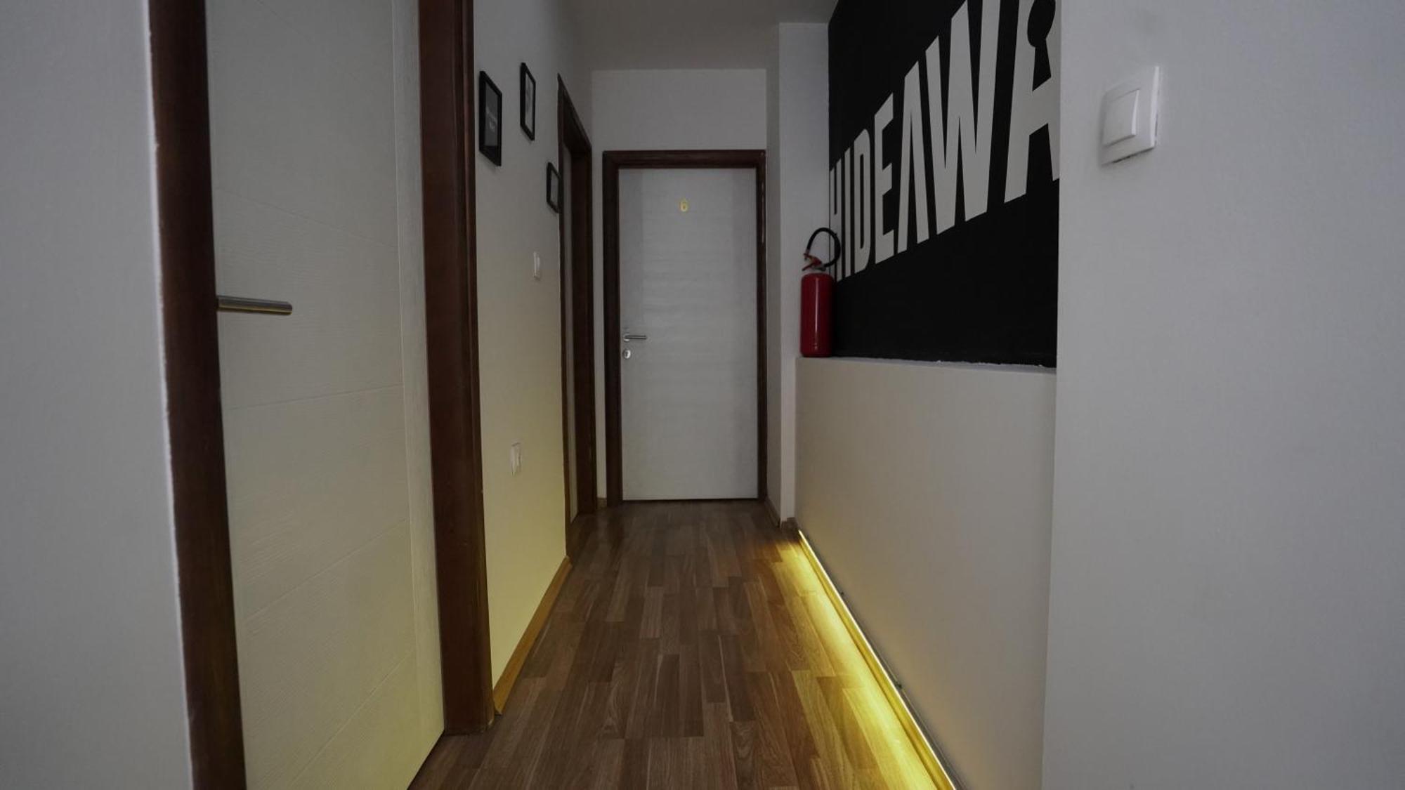 Hideaway Rooms & Apartments Sarajevo Bagian luar foto