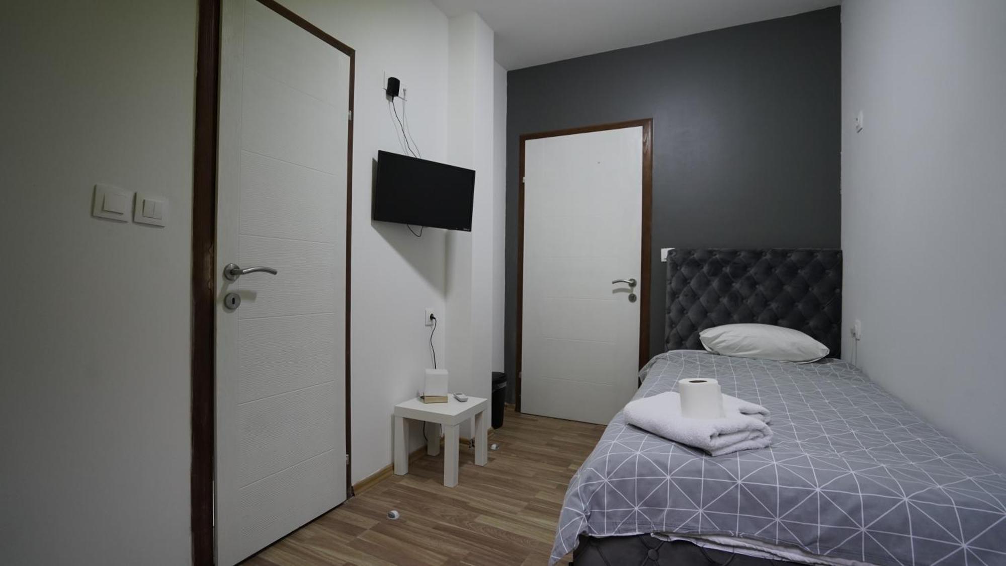 Hideaway Rooms & Apartments Sarajevo Bagian luar foto